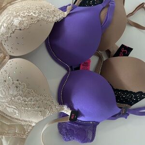 Elegant Women's Lace and Satin Bra Set